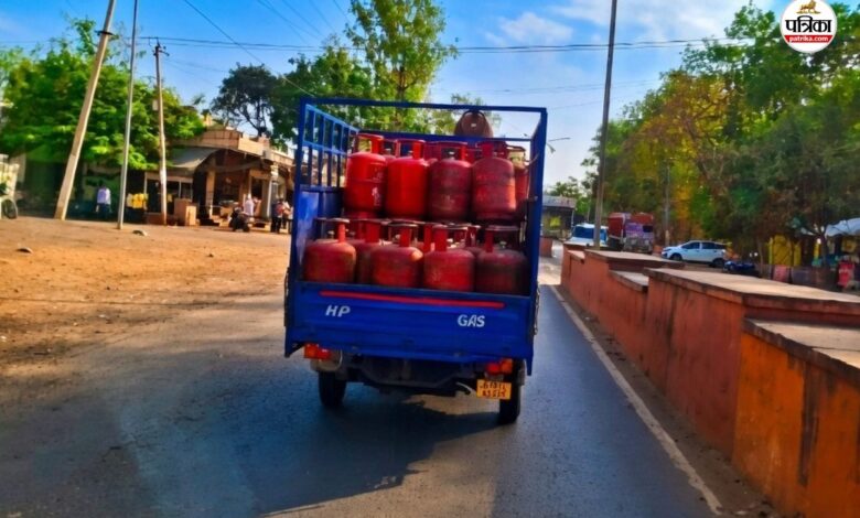 LPG Cylinder Crisis : ऑनलाइन बताया, सिलेंडर डिलीवर पर मिला नहीं, उपभोक्ता परेशान-आखिर ये खेल क्या है?
