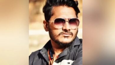 Kota Crime : कोटा में खंजर से वार कर युवक की बेरहमी से हत्या, गोद में बैठी मासूम बेटी बाल-बाल बची