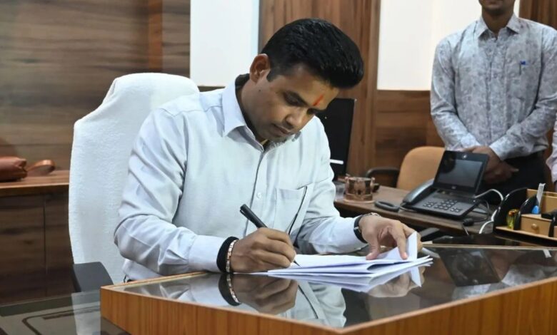 LPG Alert: कुर्सी संभालते ही एलपीजी सप्लाई पर जोधपुर कलक्टर का बड़ा बयान, बताई अपनी प्राथमिकता