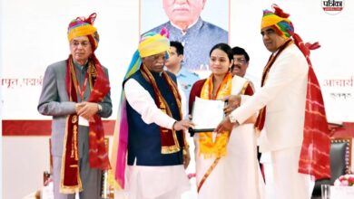 Shekhawati News: समारोह में बोले राज्यपाल- झटपट नौकरी मिले तो शादी के लिए जल्द मिल सकती है लड़की