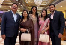 Success Story: लाखों की नौकरी छोड़ी, हौसले से खड़ा किया उद्योग; 50 लोगों को दे रहे रोजगार