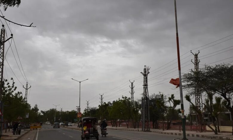 Weather : बरसात बनी आफत: चूरू की इस तहसील में सबसे ज्यादा बारिश, खेतों में तबाही