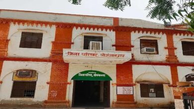 घटिया निर्माण से उजागर हुई लापरवाही, 600 फीट सडक़ बनी भ्रष्टाचार की मिसाल