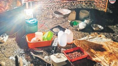 झोपड़ी में चल रही मिनी ड्रग्स फैक्टरी का भंडाफोड़, सेटअप देखकर पुलिस के उड़े होश