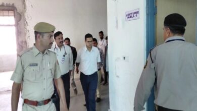 निरीक्षण में खुली पोल: कागजों में व्यवस्था दुरुस्त, हकीकत में बदहाल जेएलएन अस्पताल