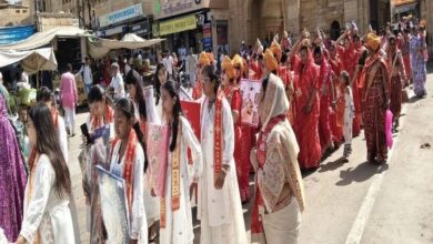 वरघोड़े में दिखा श्रद्धालुओं का उत्साह, झांकियां और पुष्पवृष्टि बनी आकर्षण