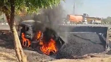 Pali News: गड्ढे में फंसा ट्रेलर, निकाल नहीं पाया तो गुस्से में नशेड़ी ड्राइवर ने लगा दी आग, पाली के हाईवे पर मचा हड़कंप