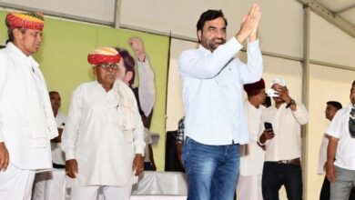 Rajasthan News : किसानों के धरने में हनुमान बेनीवाल की एन्ट्री और ‘चेतावनी’ से हड़कंप, देर रात कई मांगों पर बनी सहमति