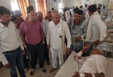 Tonk News: भाजपा कार्यकर्ताओं से भरी बस पलटी, 11 जने घायल, विधायक राजेंद्र गुर्जर पहुंचे अस्पताल