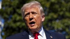 अमेरिका होर्मुज़ की नाकाबंदी को तैयार, ट्रंप की धमकी- ईरानी जहाज़ों को ख़त्म कर देंगे