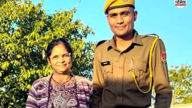 Mother’s Day: पति ने छोड़ा… लेकिन नहीं मानी हार, बेटे की पुलिस में नौकरी; मंजूलता के त्याग की कहानी जीत लेगी दिल