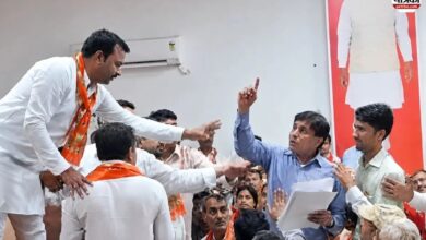 Rajasthan Politics : भाजपा के सम्मेलन में ‘कट्टर समर्थक’ का हंगामा, मंत्री के सामने विरोध से मचा हड़कंप