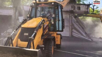 Tonk News: चला बुलडोजर, वर्षों से जमे अतिक्रमणों को मुक्त कराया; भारी पुलिस जाप्ता रहा तैनात