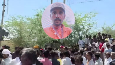 Jalore News: 5 घंटे तक बिजली के तारों पर लटका रहा बेटा, मौत की खबर सुनकर भागे पिता, रास्ते में हुआ भीषण एक्सीडेंट