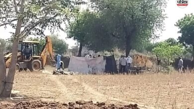 Dausa News: युवक की मौत मामले में आया नया मोड़, 70 दिन बाद पुलिस की मौजूदगी में कब्र से निकाला शव