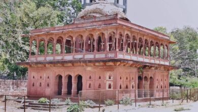 अपने अस्तित्व की लड़ाई लड़ती ऐतिहासिक ‘बारादरी’