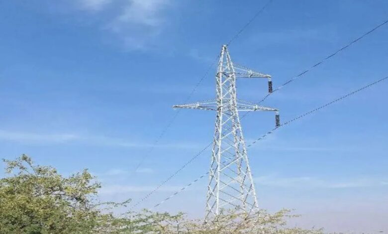 बूंदी में झुल रही हाईटेंशन की चपेट में आया बाइक सवार, तीन घंटे चला ऑपरेशन, लगे 100 टांके