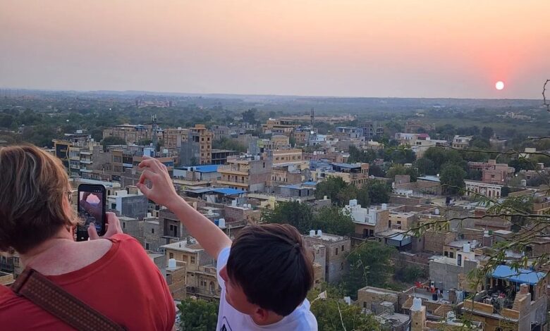 सिटी टॉकिंग पॉइंट : जैसलमेर के सेल्फी पॉइंट्स बने पर्यटन आकर्षण का नया केंद्र