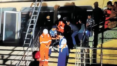 डूंगरपुर मॉक ड्रिल: ‘एयर स्ट्राइक’ से दहशत! बम धमाकों और सायरन से गूंजा शहर, युद्ध जैसा दिखा मंजर