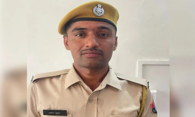 Rajasthan: बच्ची के साथ दरिंदगी करना चाहता था 50 साल का अधेड़, कांस्टेबल ने बचाई जान, 25 हजार का मिला इनाम