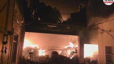 धधक उठी राजस्थान की टेक्सटाइल फैक्ट्री: 8 हजार कपड़ों के थान जले, आग की तपन से पिघला प्लास्टिक, 7 दमकलों ने पाया काबू