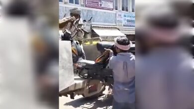 अलवर में नो-पार्किंग के खिलाफ ट्रैफिक पुलिस का ‘हंटर’, सड़कों पर खड़े वाहन जब्त