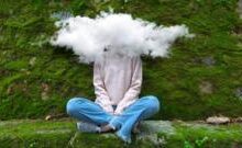 'एक सपने से कैंसर का पता चला': क्या सच में सोते वक़्त हमारा दिमाग मैसेज भेज सकता है?