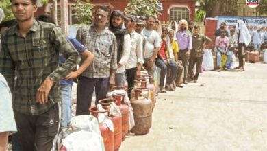 LPG Crisis : भरतपुर में LPG संकट, कहीं दूल्हा लाइन में तो कहीं बेटी का बेबस पिता बारी के इंतजार में