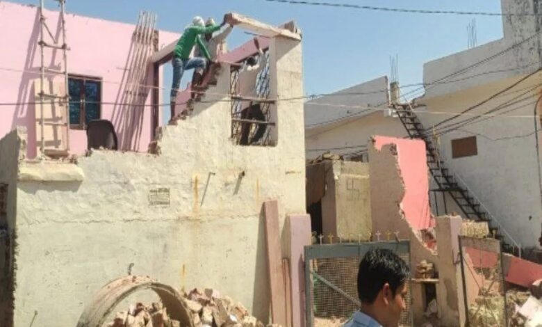 Bharatpur: 60 फीट चौड़ी होगी गोलपुरा से मथुरा बायपास तक सड़क, अतिक्रमण पर गरजा बुलडोजर