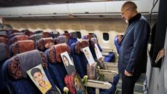 'मिनाब 168' की सीटों पर रखे स्कूल बैग और बच्चों की तस्वीरें, ईरानी दल का क्या है संदेश